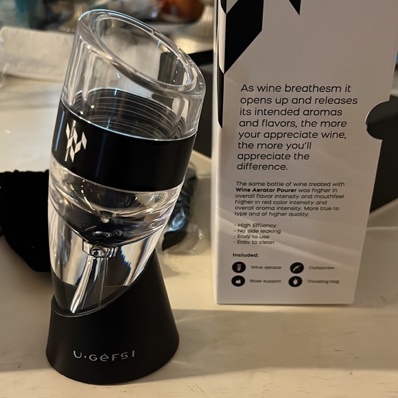 Wine Aerator Pourer set - Picture 3 of 7